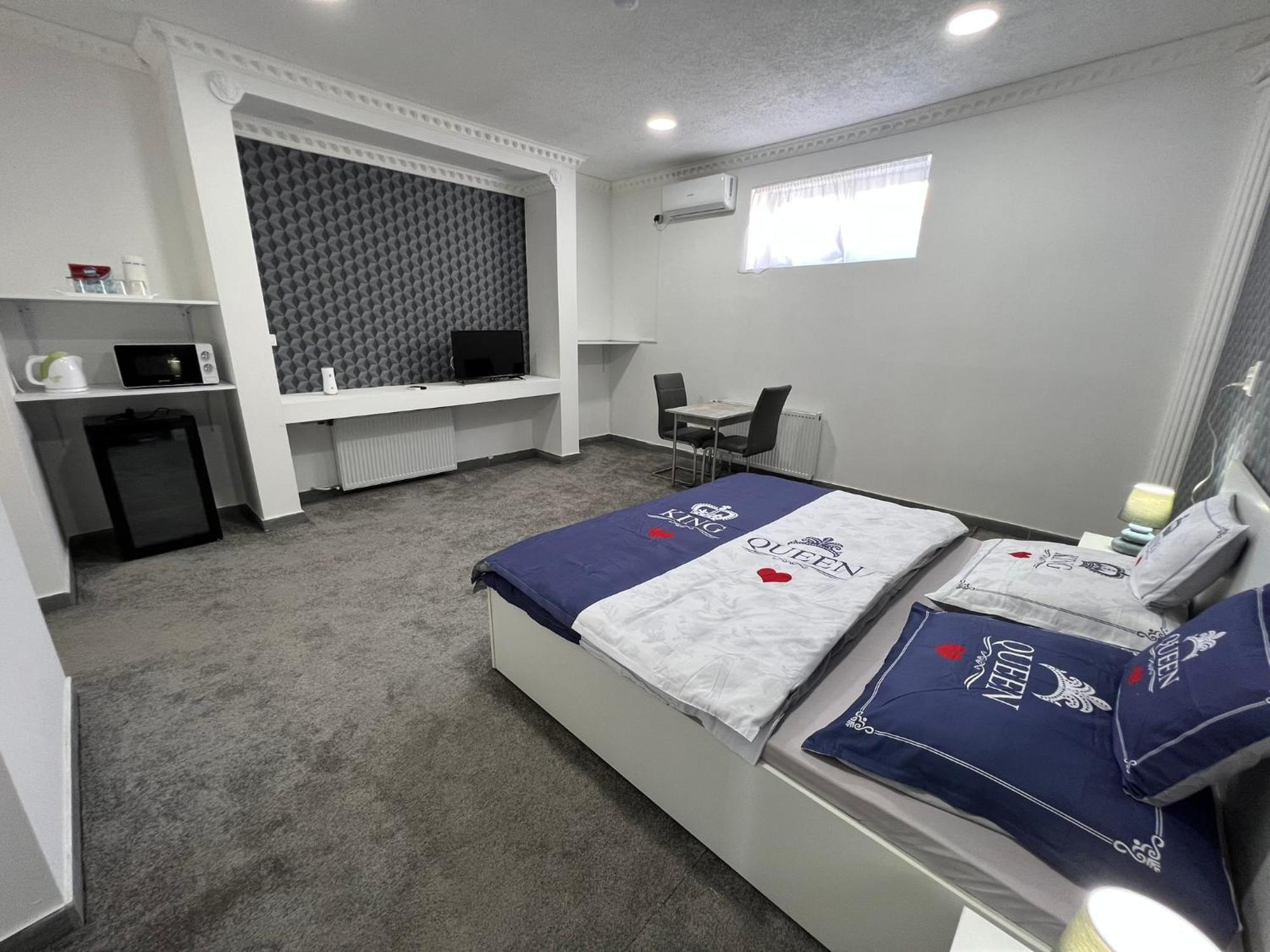 Adel Apartman Kisujszallas Zewnętrze zdjęcie