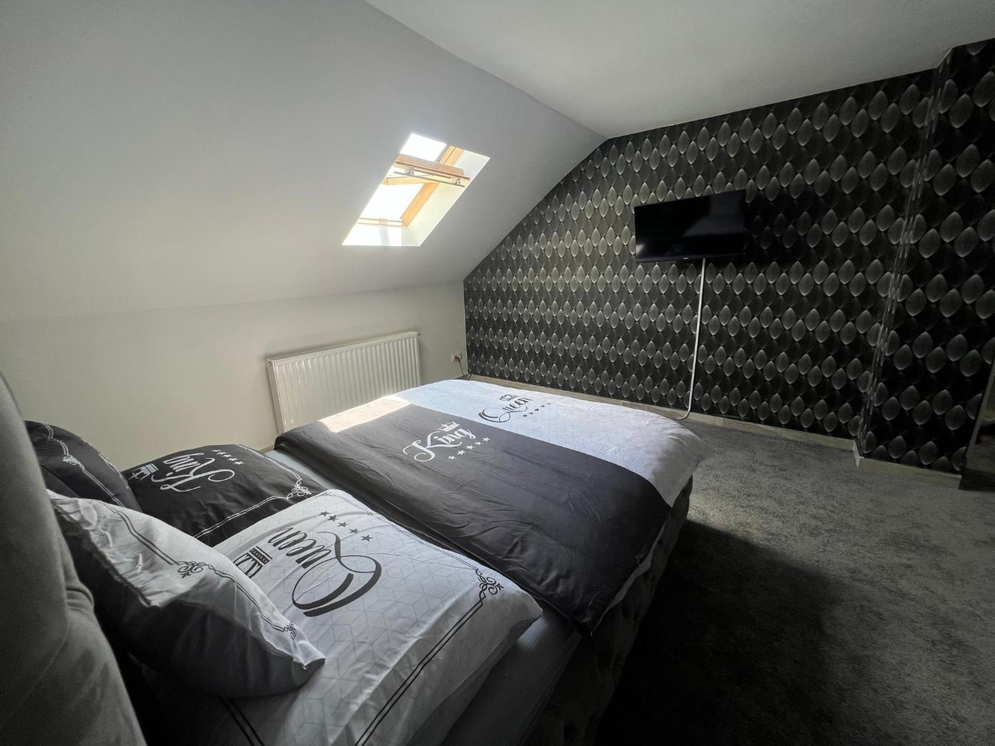 Adel Apartman Kisujszallas Zewnętrze zdjęcie